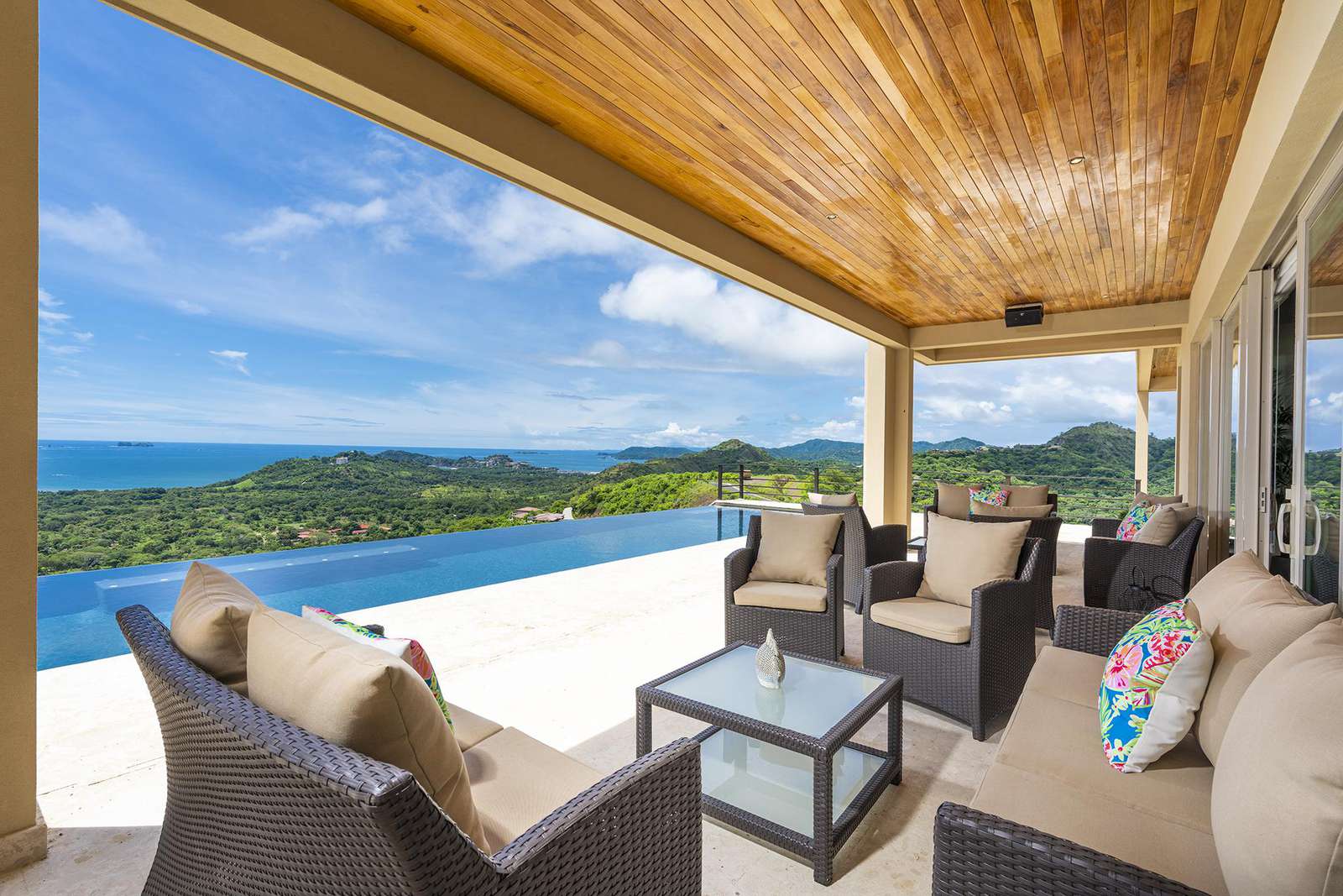 Casa Vista del Rey oceanview luxury vacation home